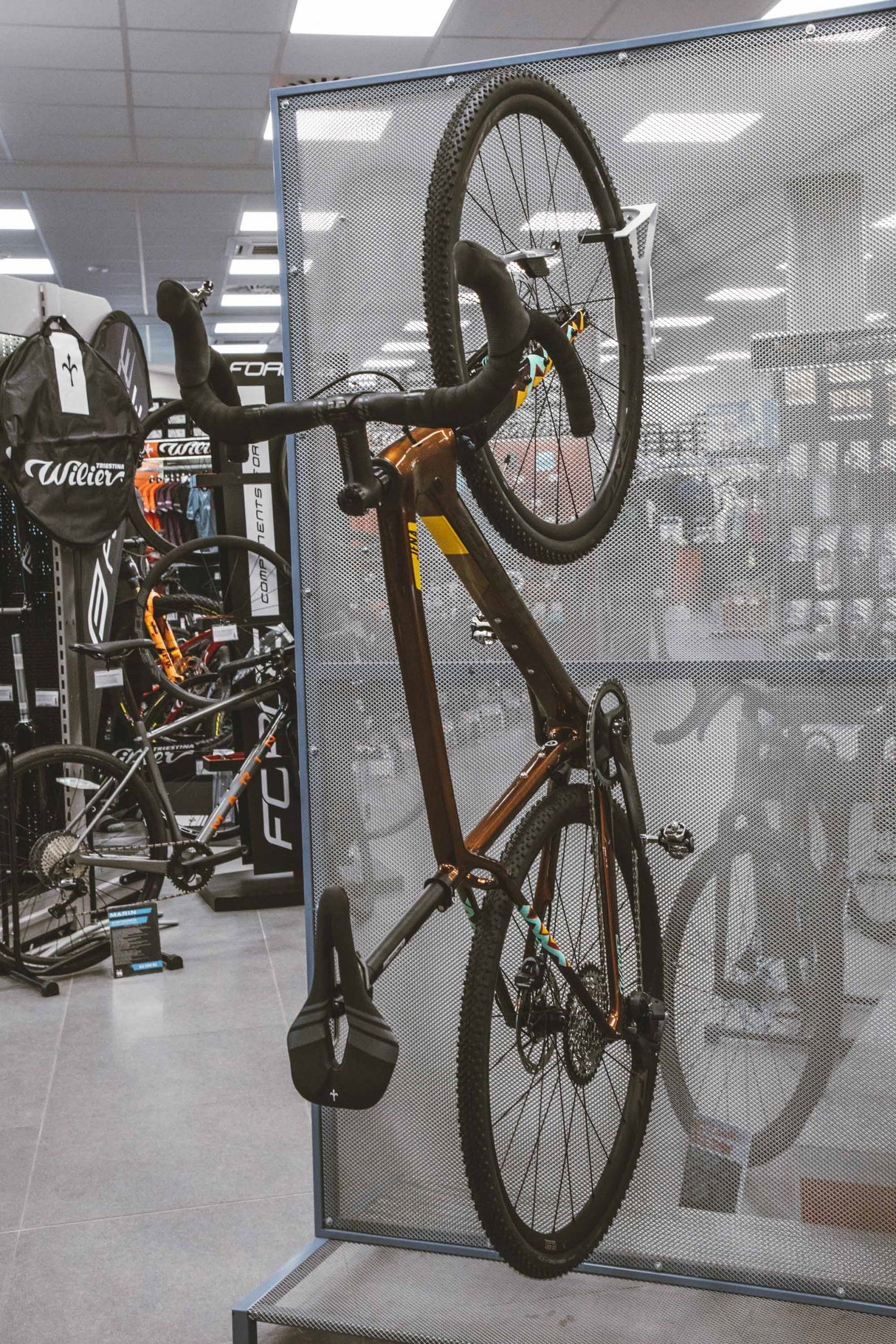 FORCE bike hanger on the wall for front wheel