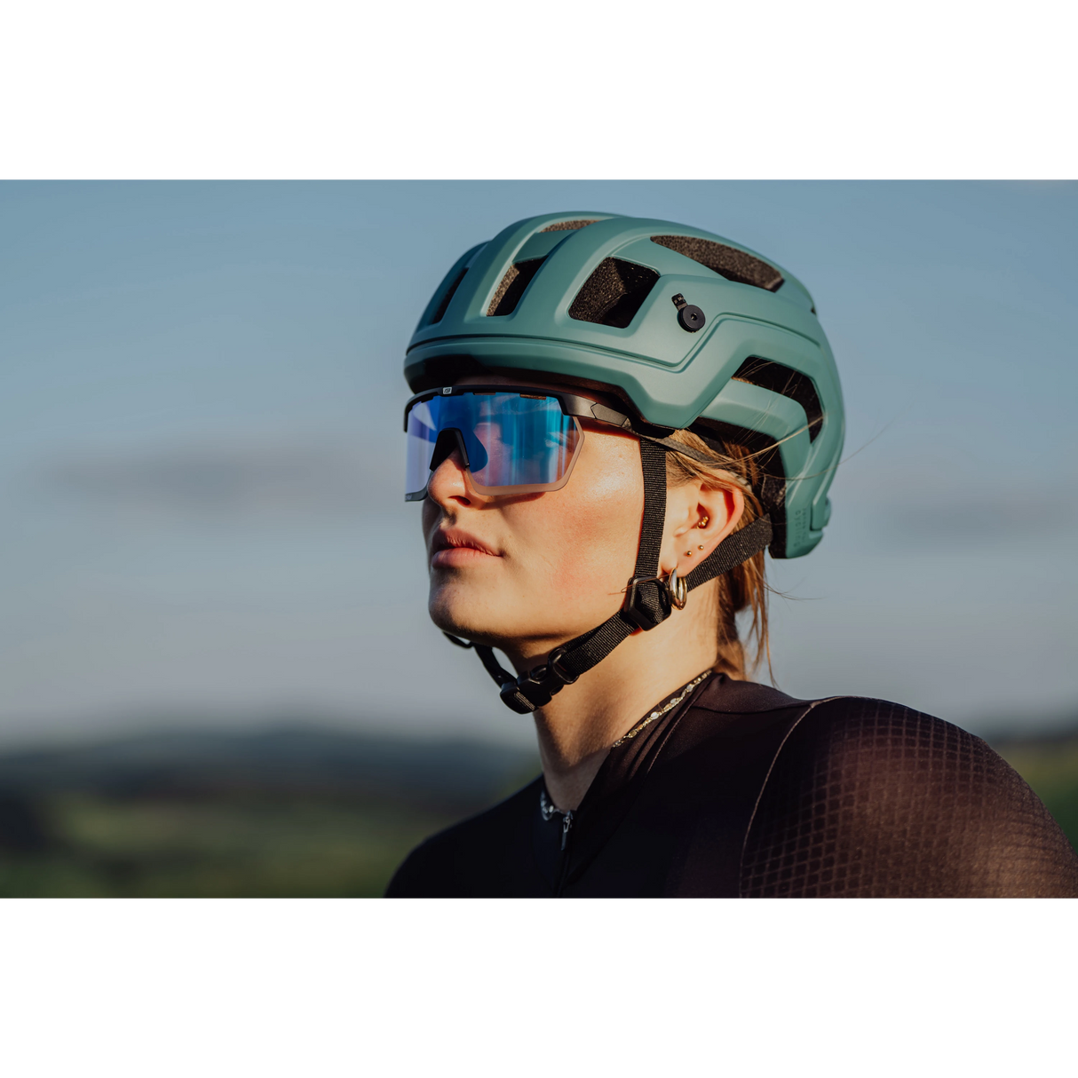 FORCE KAERO Carbon Cycling Sunglasses Black Photochromic